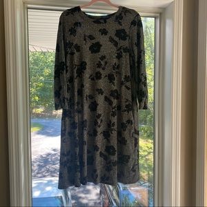 Black and grey long sleeve dress